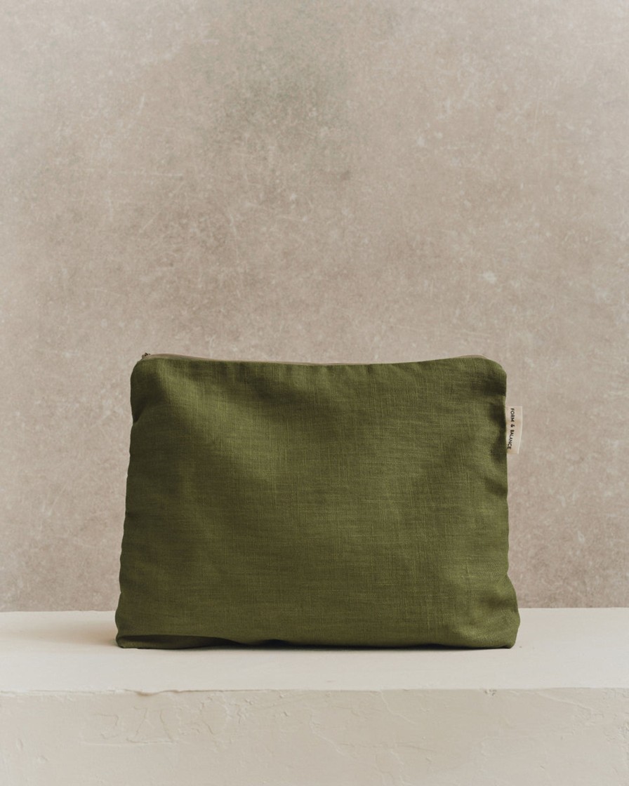 Lifestyle Form & Balance | Large Pouch 001 | Olive