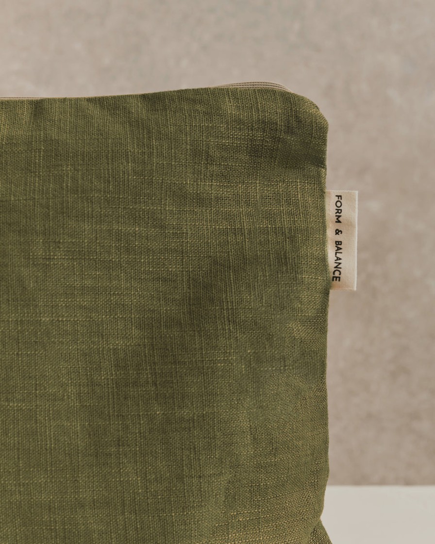 Lifestyle Form & Balance | Large Pouch 001 | Olive