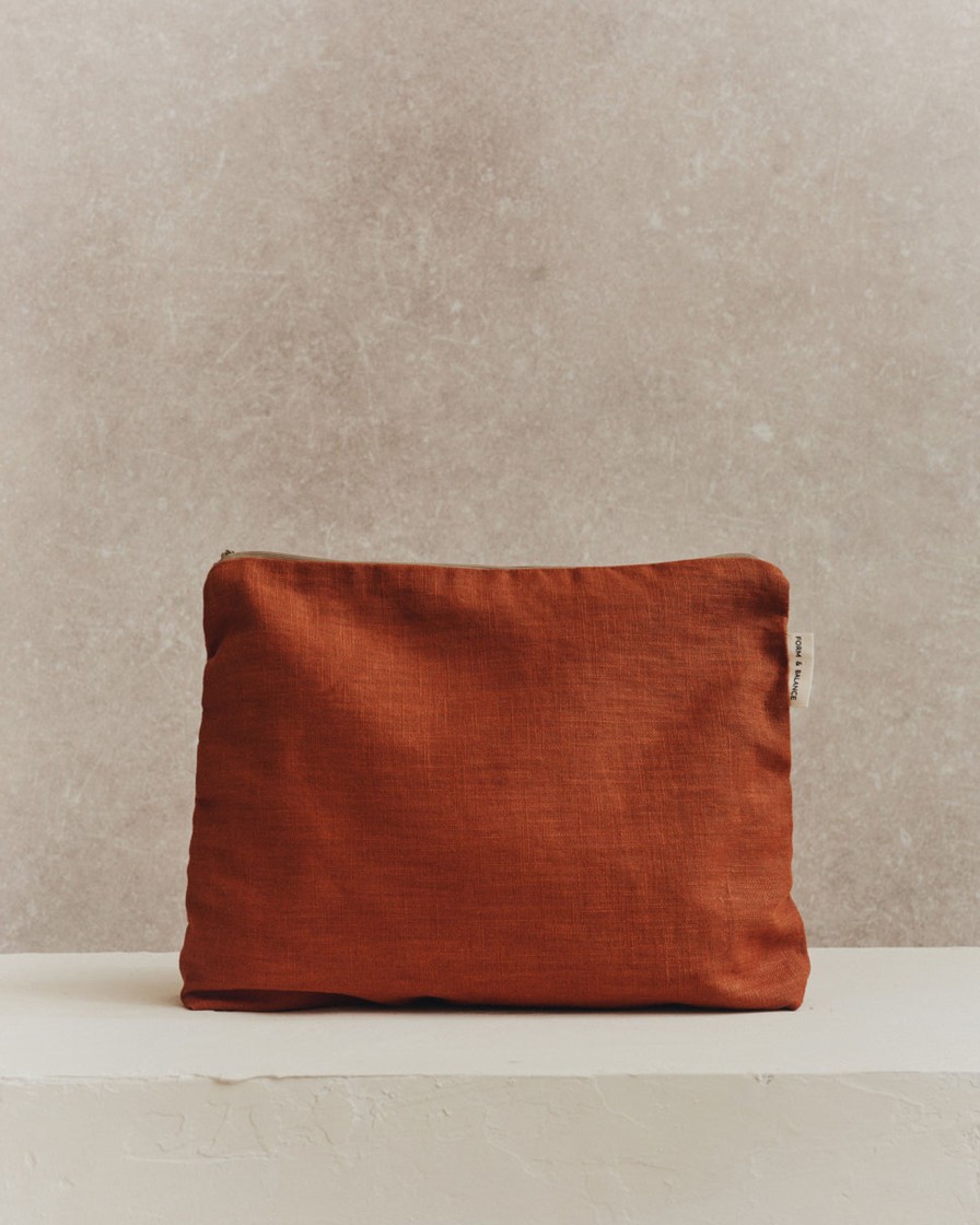 Lifestyle Form & Balance | Large Pouch 001 | Rust