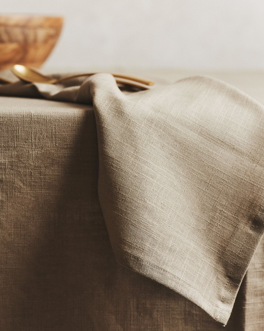 Kitchenware Form & Balance | Washed Linen Table Cloth | Stone